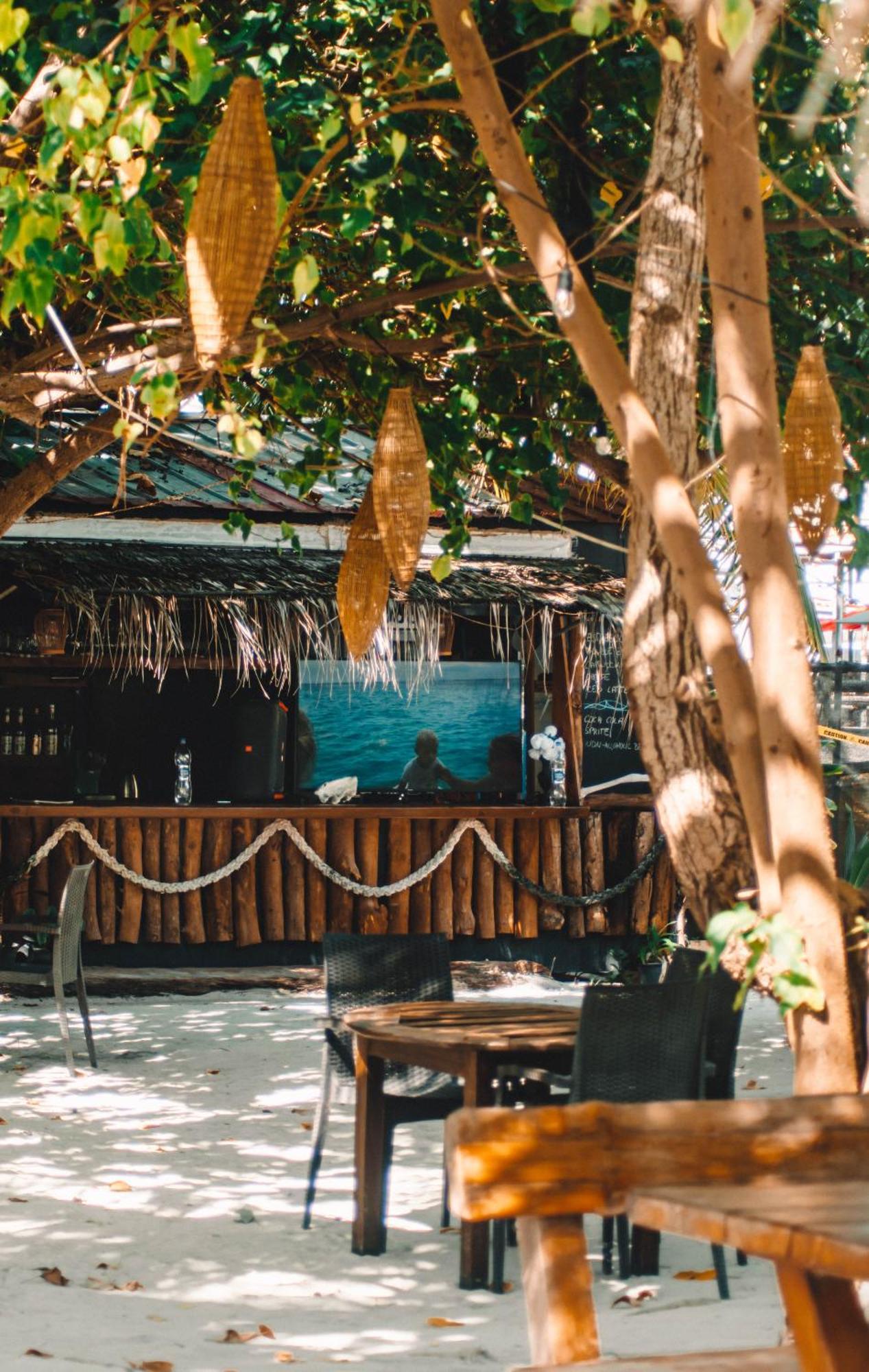 Dhiffushi Inn Buitenkant foto